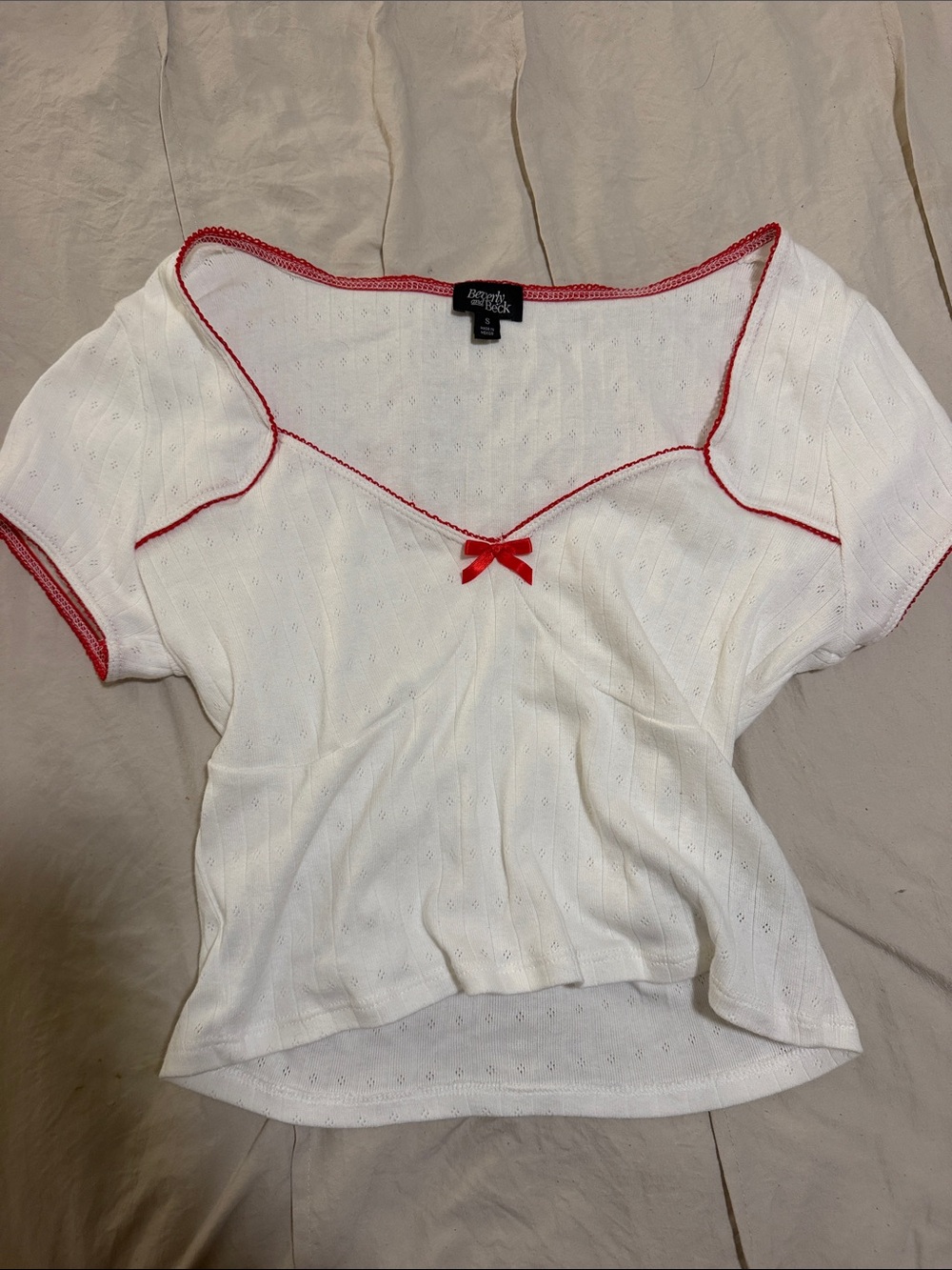 PacSun White Knit Crop Top with Red Trim and Bow Accent